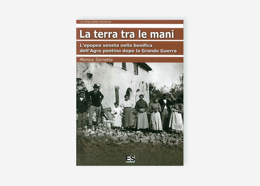 la-terra-tra-le-mani