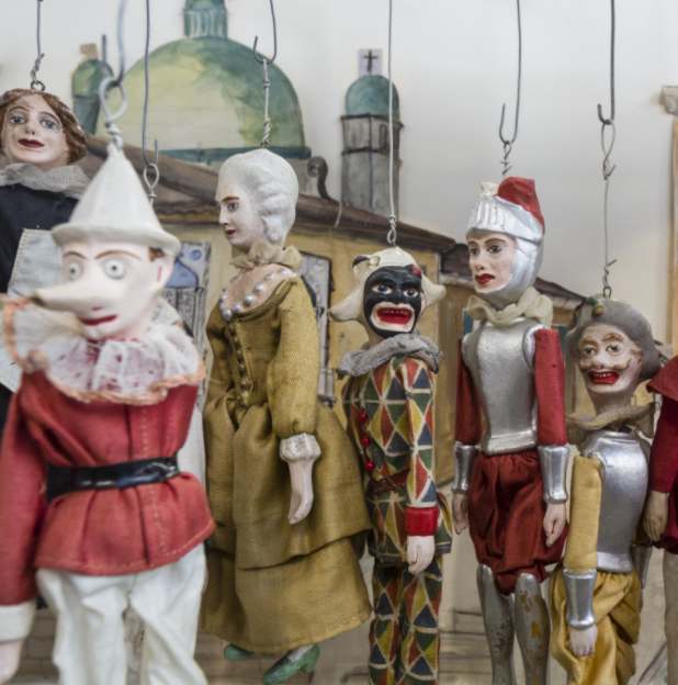 il teatro delle marionette